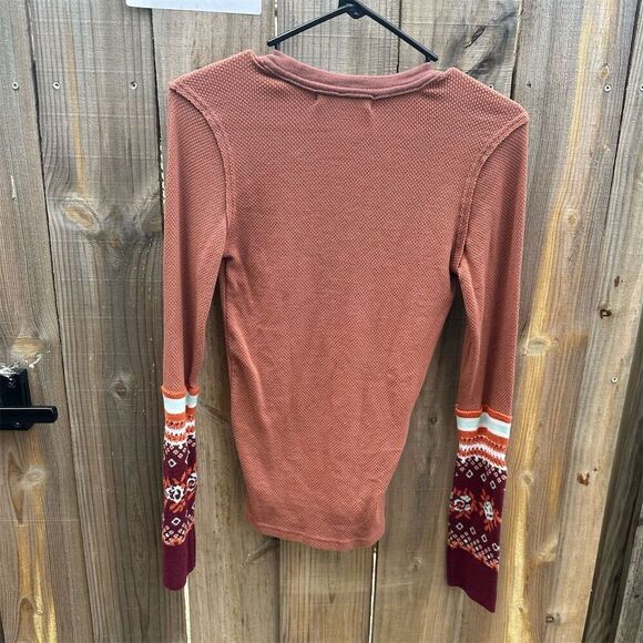 We The Free Women's XS Orange V Neck Long Sleeve Top Casual - Picture 2 of 4